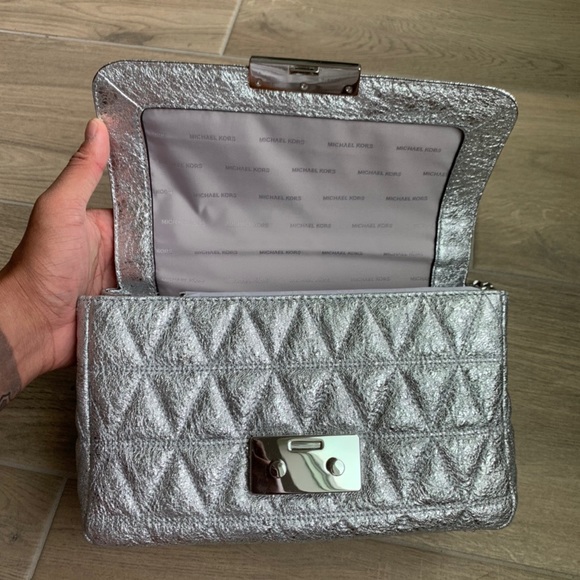 MICHAEL Michael Kors® Sloan Large Chain Shoulder Bag - Picture 7 of 9